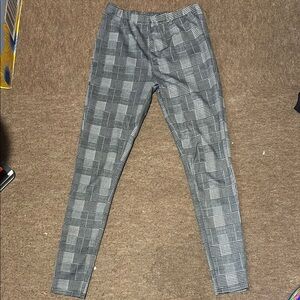 Women’s Gray Checkered Pants

Super stretch!